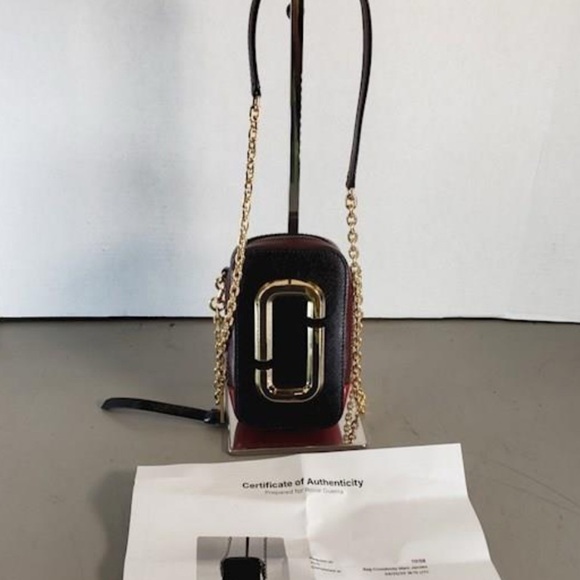 Marc Jacobs Hot Shot Crossbody Bag Red Black and Burgundy w/gold Hardware EUC - Picture 2 of 9